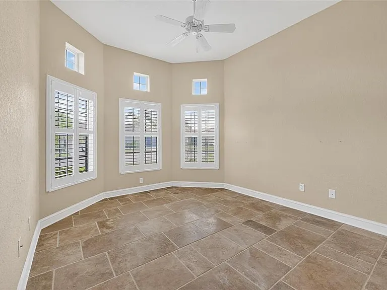 1039 Emerald Dunes Dr — Photo 45
