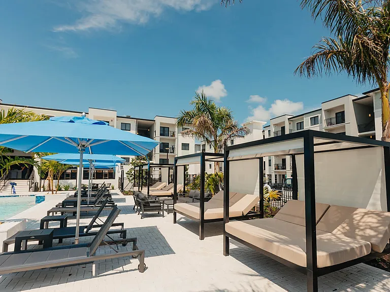 Wrecker's Cay Apartments — Photo 16