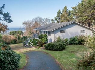 951 NW Lanai Loop, Seal Rock, OR 97376