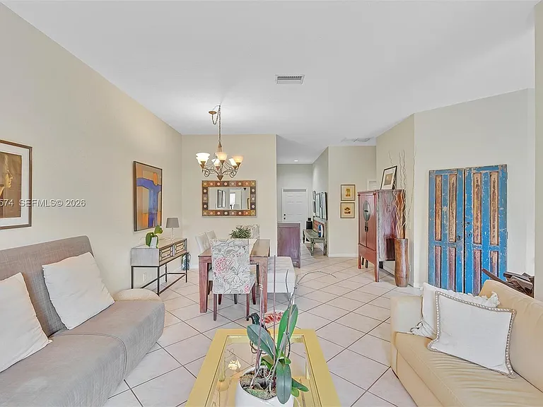 3711 Falcon Ridge Cir — Photo 15