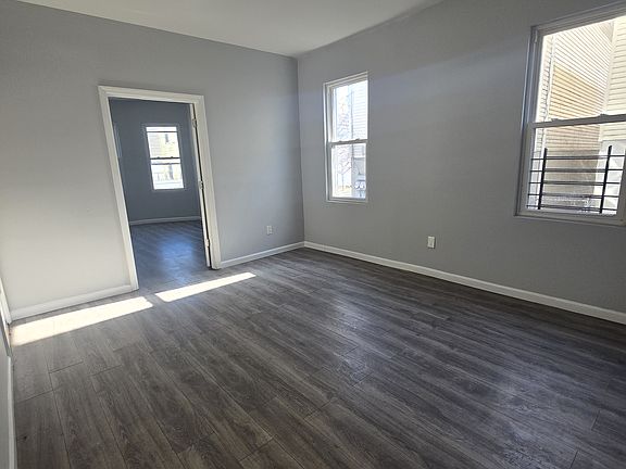 3rd image of 115-116 22nd St #1AA