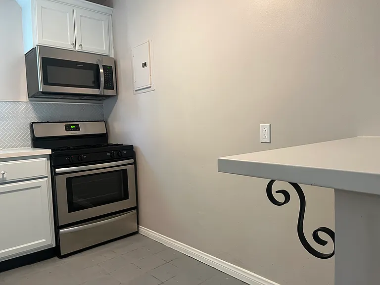 Tuscany Apartments — Photo 6