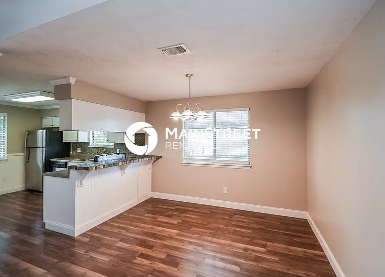 10927 Horse Track Dr E — Photo 5