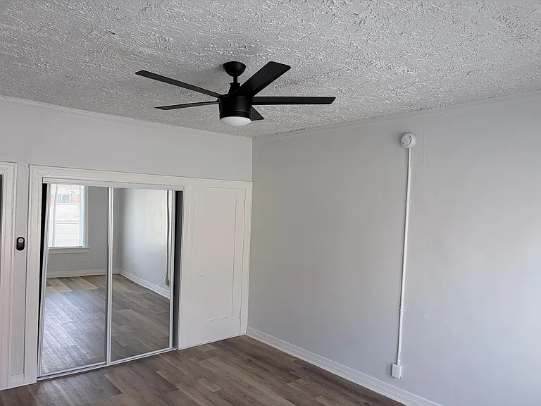 503 Union Dr — Photo 18