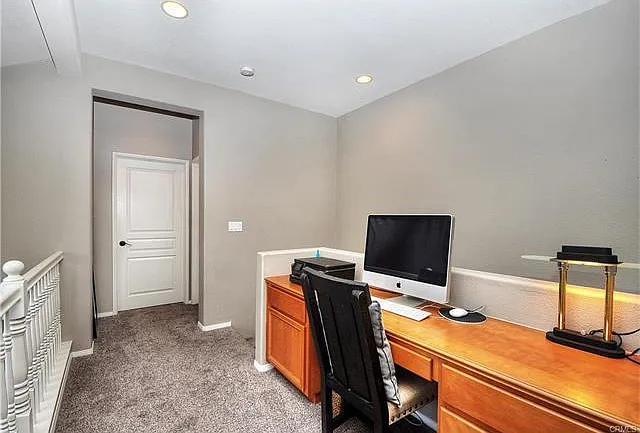 55 Ellsworth St — Photo 18