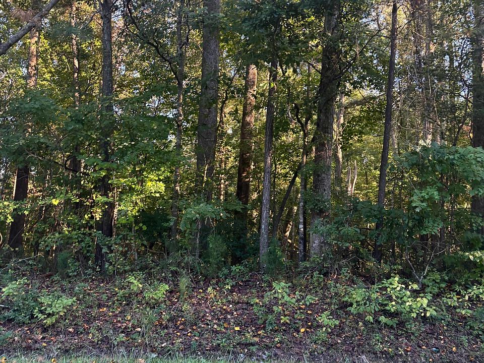1st image of 415 Old Pollocksville Road