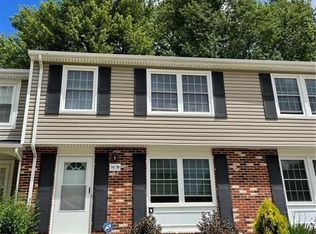 7417 N Chestnut Commons Dr #B, Mentor, OH