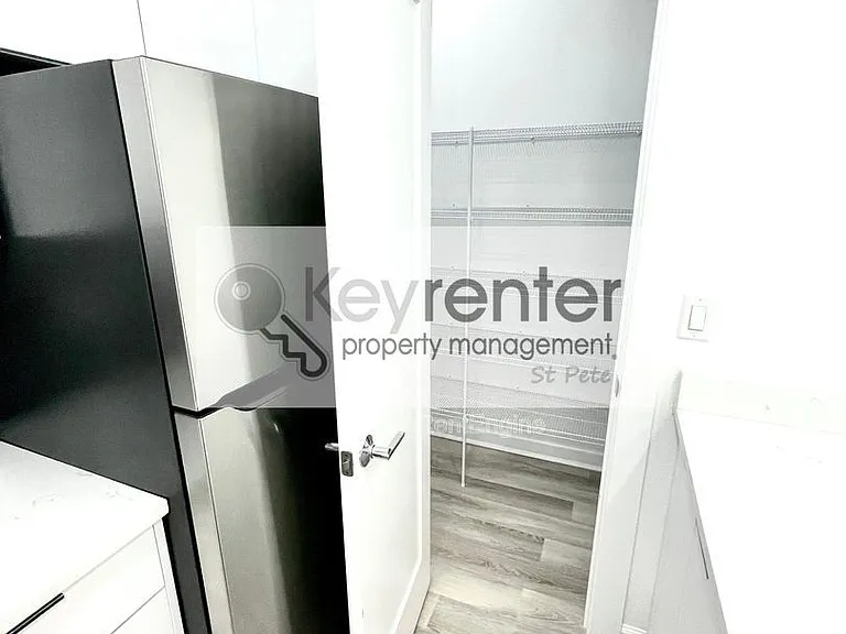 2703 N 24th St #1 — Photo 7