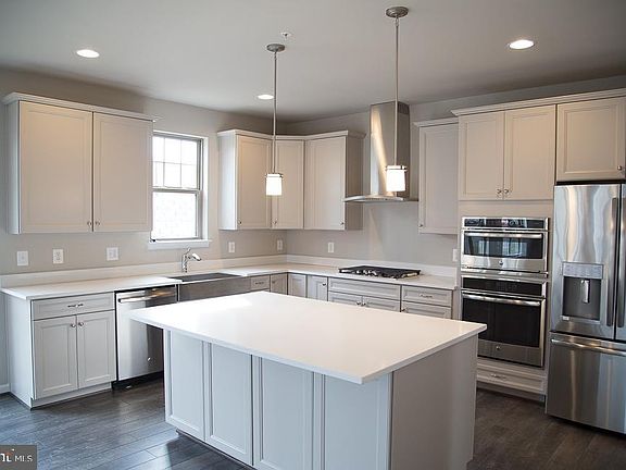 5th image of 12969 Griffin Cir
