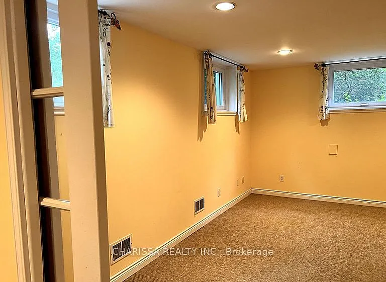 1238 Donlea Cres #BASEMENT — Photo 16