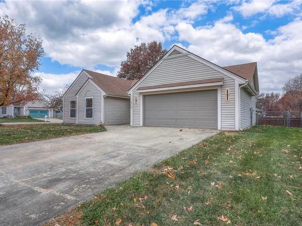514 N Spruce St, Gardner, KS 66030