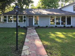 100 N Mattson St, West Columbia, TX 77486