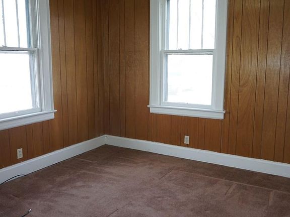 4th image of 4137 River Ave