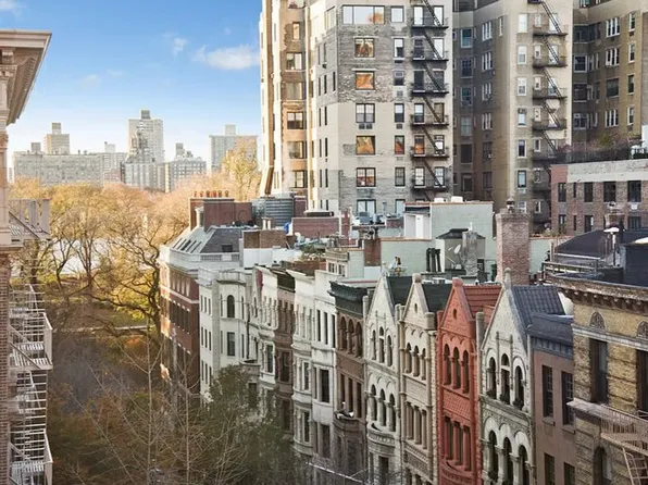 40 East 94th Street image 1 of 5