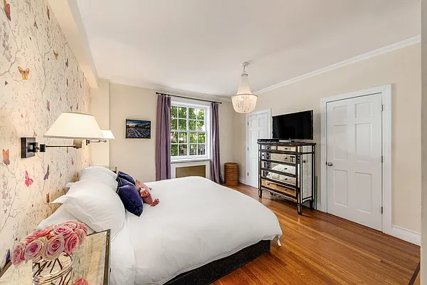 Sold by Douglas Elliman | media 5