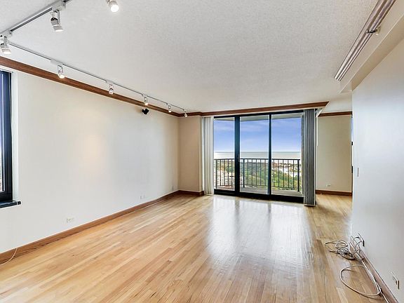 5th image of 3660 N Lake Shore Dr APT 4402