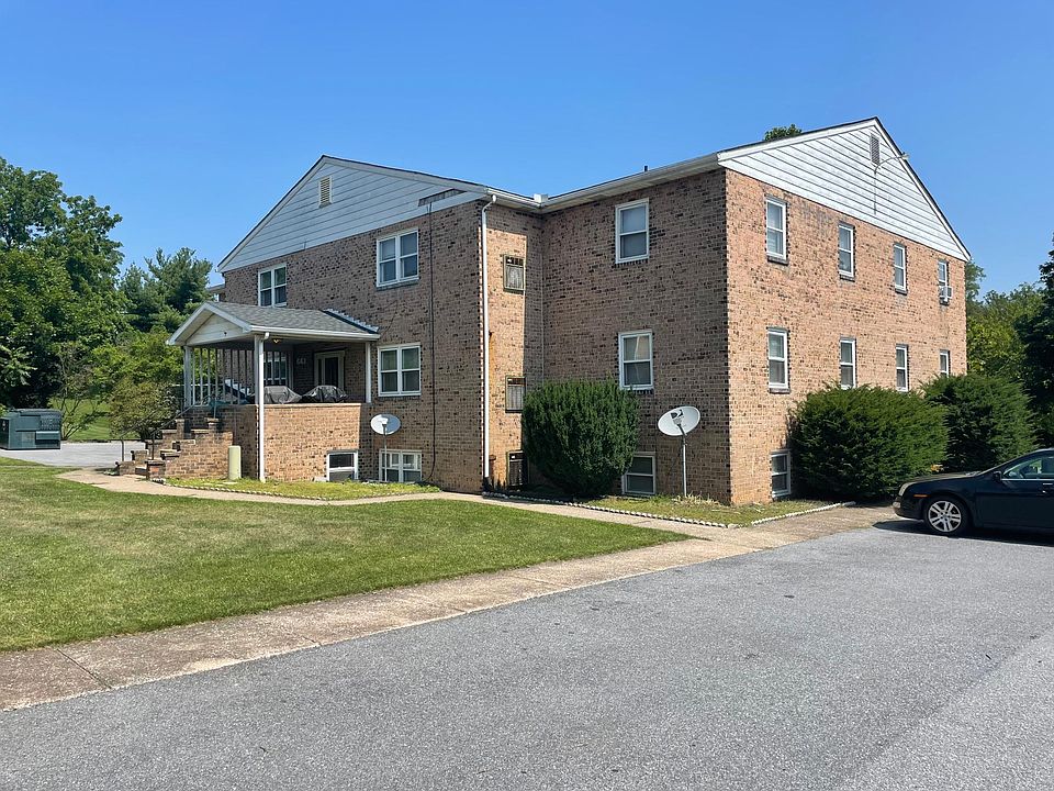 1st image of 661 S 82nd St #10