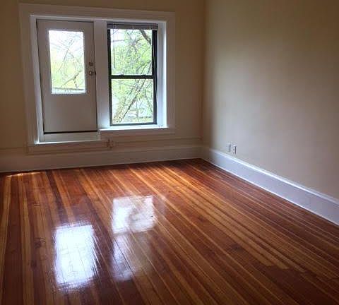2nd image of 1463 Beacon St APT 12B-1