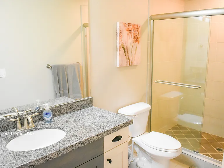 3293 E Bengal Blvd — Photo 20