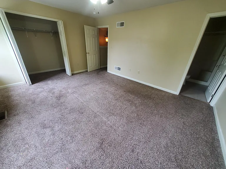 667 Walnut Tree Dr #1 — Photo 13