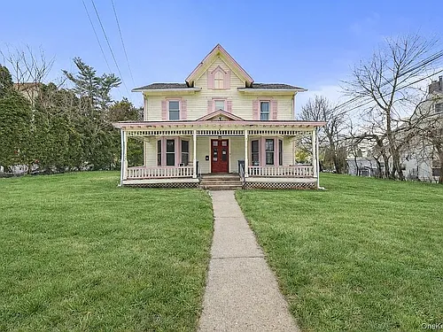50 Westside Ave Photo 1
