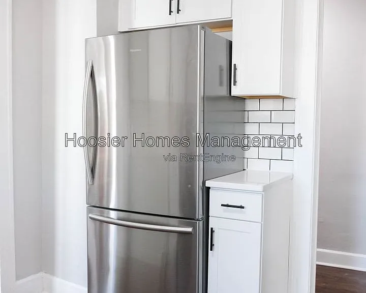 2035 E 43rd St — Photo 10