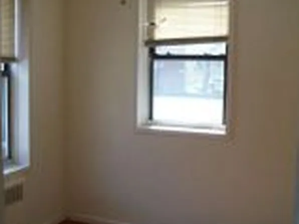 2555 Batchelder Street image 1 of 5