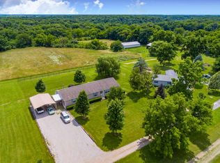 901 Deer Run Rd, Lacon, IL 61540