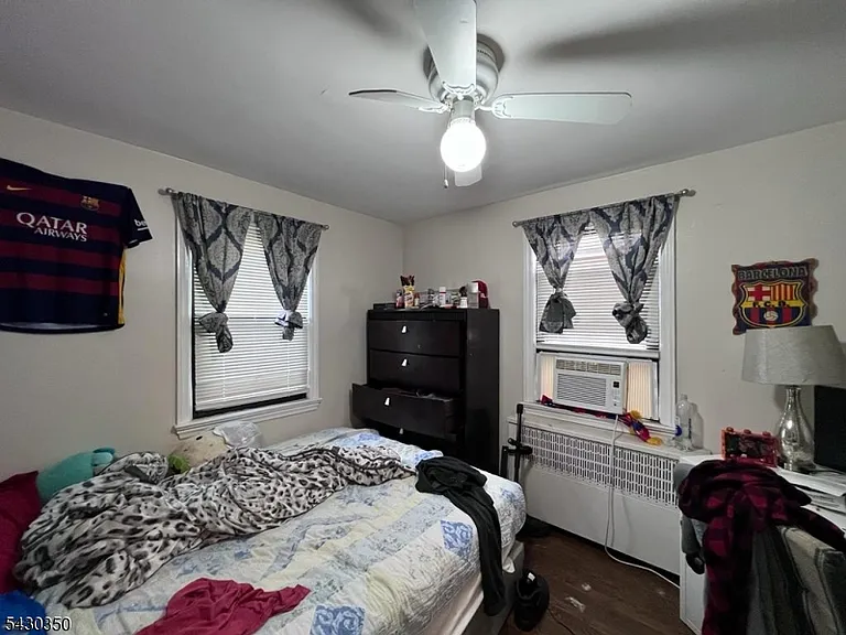 301 W Elm St — Photo 11