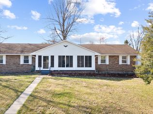 399 Congress Dr, Radcliff, KY 40160