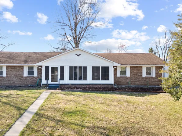 399 Congress Dr, Radcliff, KY 40160