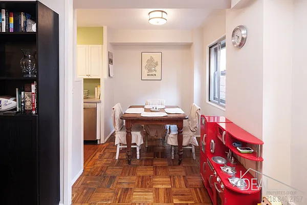 Sold by Ideal Properties Group | media 5