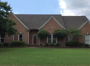 1035 Melbury Rd, Collierville, TN 38017