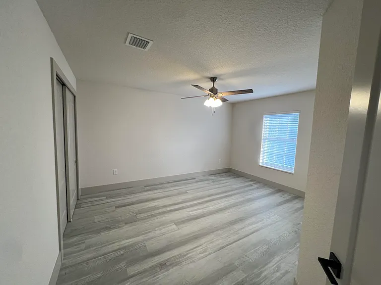 518 Lucky Ln — Photo 22
