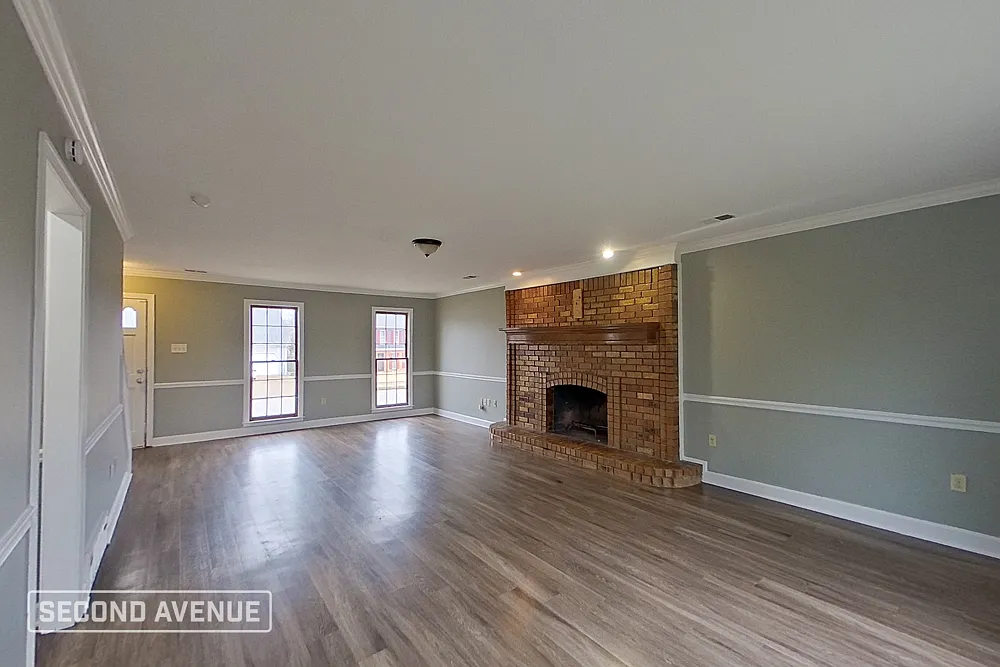 3 bed, 2.5 bath, 2025 sqft, $1,825 — Photo 2