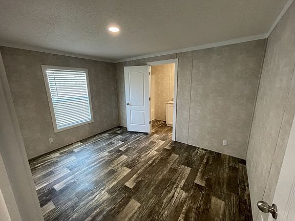 5th image of 2955 Dekalb St Lot 9