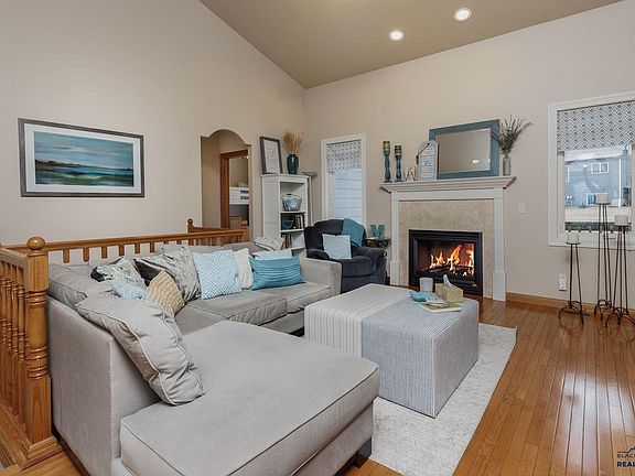 5th image of 6815 Medinah Ct