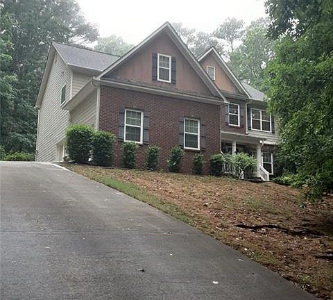 2nd image of 2532 Lois Ct
