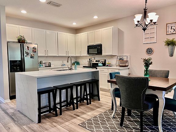 5th image of 757 Ginger Mill Dr