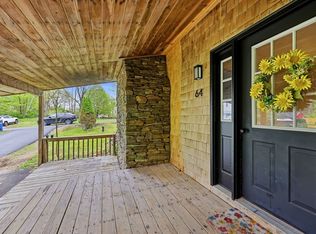 64 S Cottage Rd, Holland, MA 01521