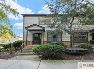 1321 Tupelo Ct, North Brunswick, NJ