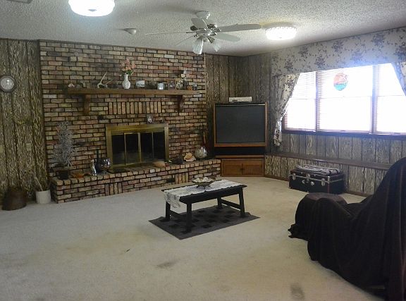 2nd image of 1451 County Road 1187