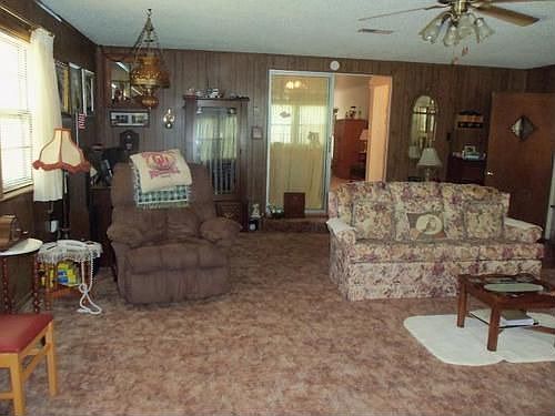 4th image of 1003 SE 12th St