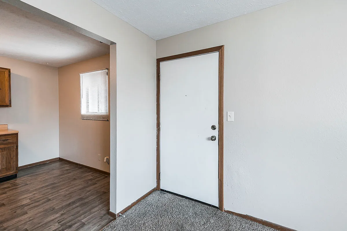 Building Photo - 4225 N 60th St #5
