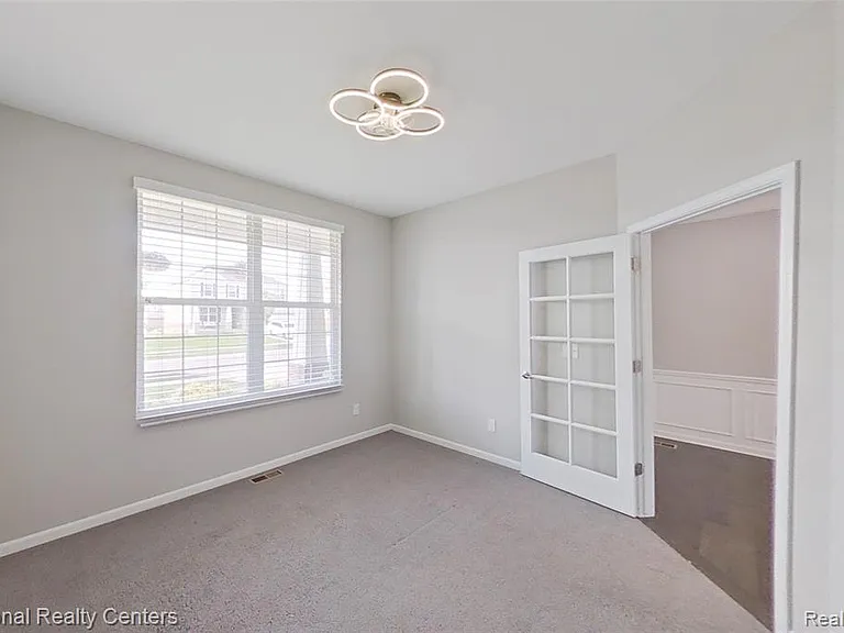 58180 Jonagold Ln — Photo 36