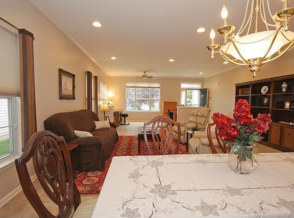 4th image of 84 Honeyflower Ln