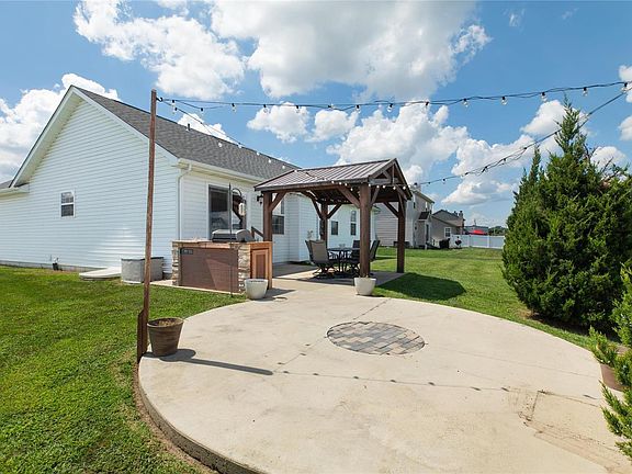 5th image of 133 Westmoreland