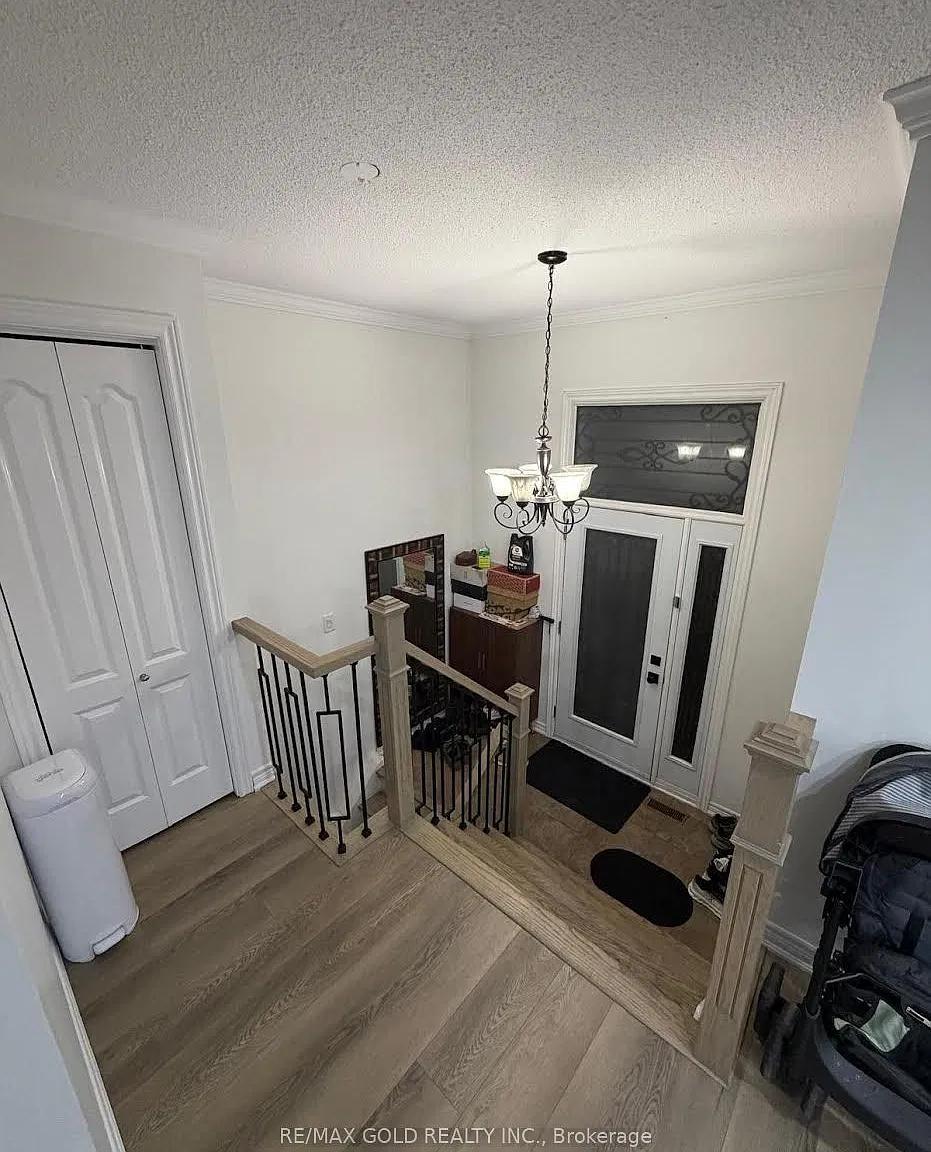 3 bed, $2,750 — Photo 2