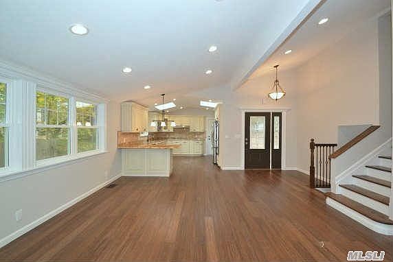 4th image of 59 Gabrielle Dr