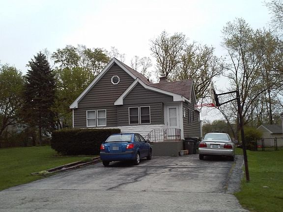 2nd image of 1905 E Cedarwood Cir